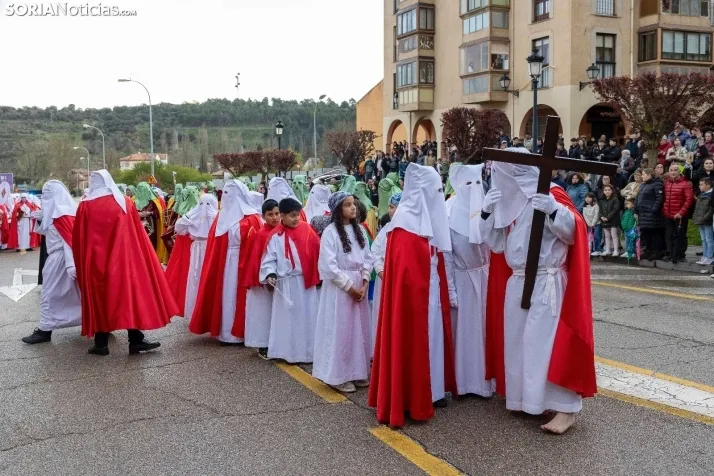 En im&aacute;genes: Todas las cofrad&iacute;as de Soria se unen en la Procesi&oacute;n General del Santo Entie