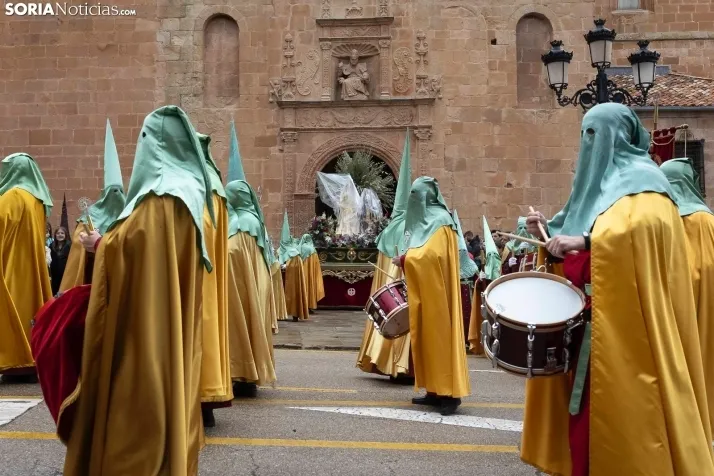 En im&aacute;genes: Todas las cofrad&iacute;as de Soria se unen en la Procesi&oacute;n General del Santo Entie
