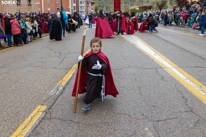 En im&aacute;genes: Todas las cofrad&iacute;as de Soria se unen en la Procesi&oacute;n General del Santo Entie