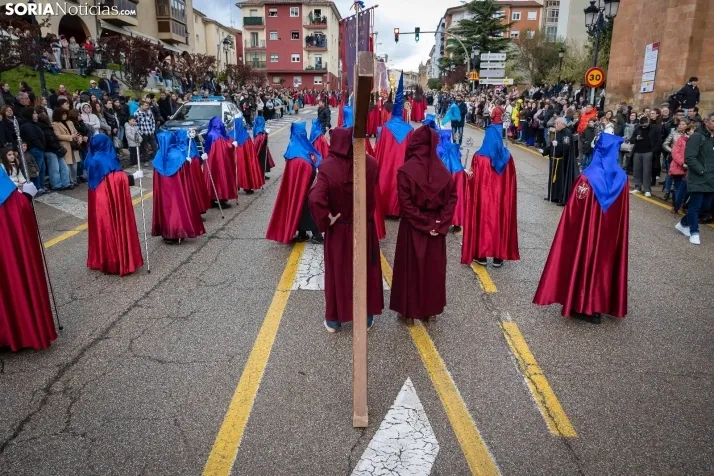 En im&aacute;genes: Todas las cofrad&iacute;as de Soria se unen en la Procesi&oacute;n General del Santo Entie