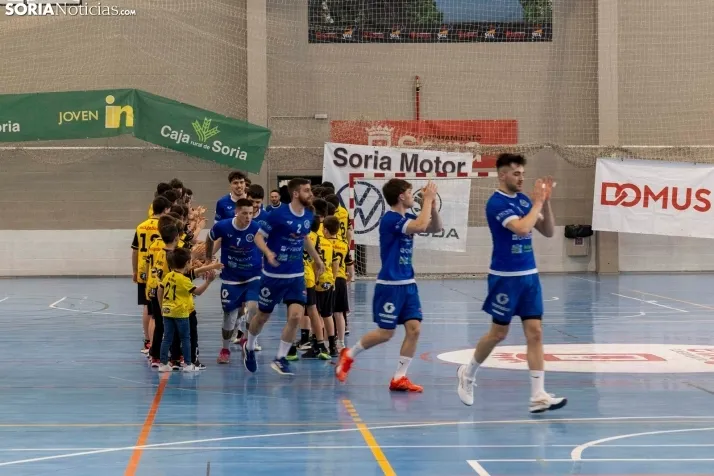 Club Balonmano Soria vs Unión Financiera./ Viksar Fotografía 