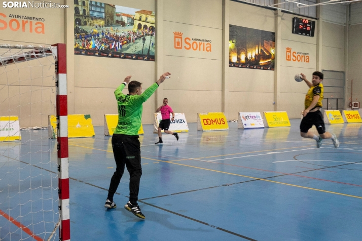 Club Balonmano Soria vs Unión Financiera./ Viksar Fotografía 