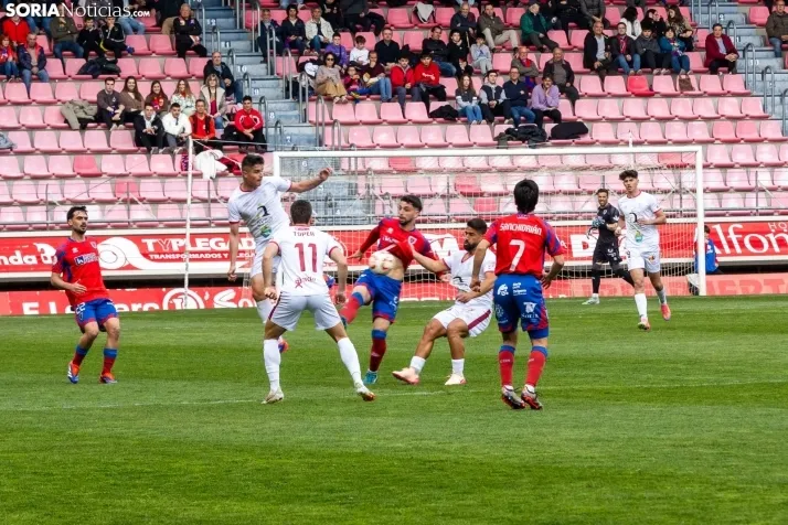 Numancia vs Real Ávila./ Viksar Fotografía