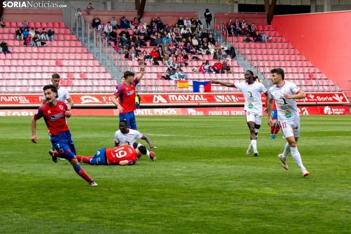 Numancia vs Real Ávila./ Viksar Fotografía
