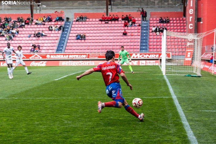 Numancia vs Real Ávila./ Viksar Fotografía