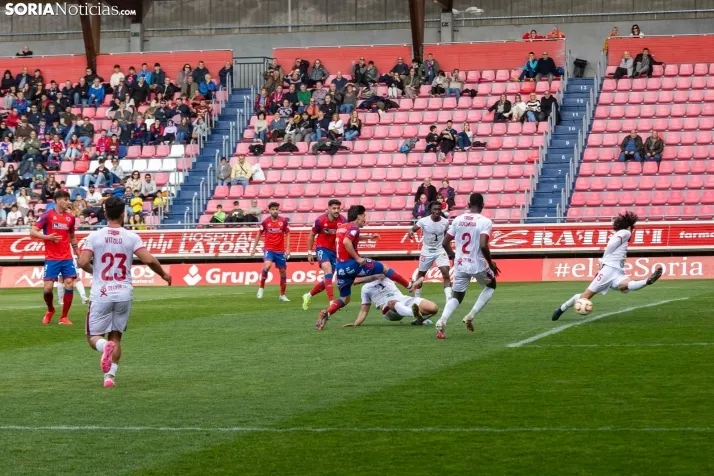 Numancia vs Real Ávila./ Viksar Fotografía