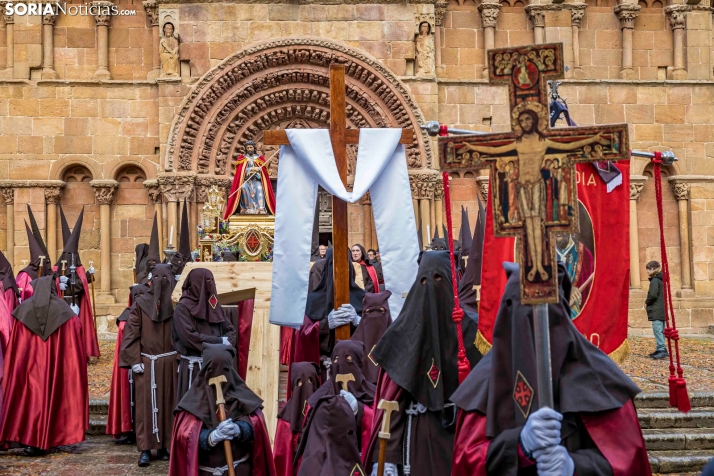 Procesión de la cofradía del Ecce Homo 2025./ Viksar Fotografía