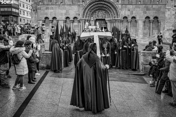 Procesión de la cofradía del Ecce Homo 2025./ Viksar Fotografía