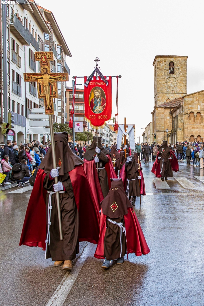 Procesión de la cofradía del Ecce Homo 2025./ Viksar Fotografía