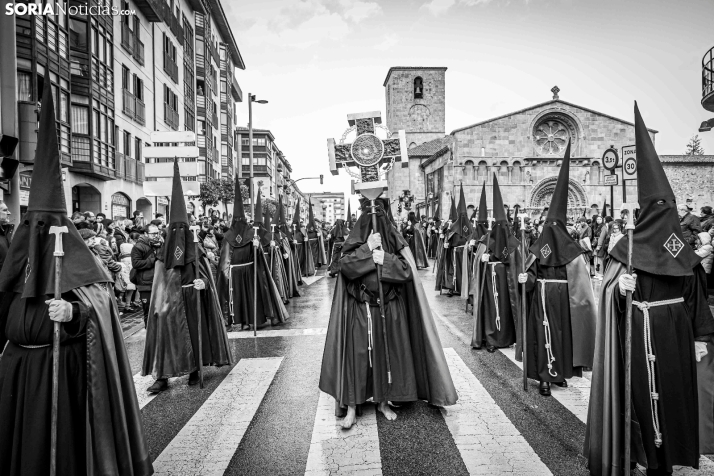 Procesión de la cofradía del Ecce Homo 2025./ Viksar Fotografía