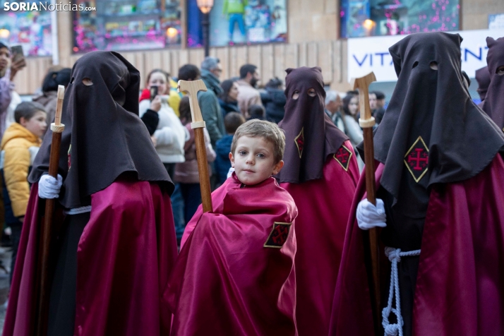 Procesión de la cofradía del Ecce Homo 2025./ Viksar Fotografía