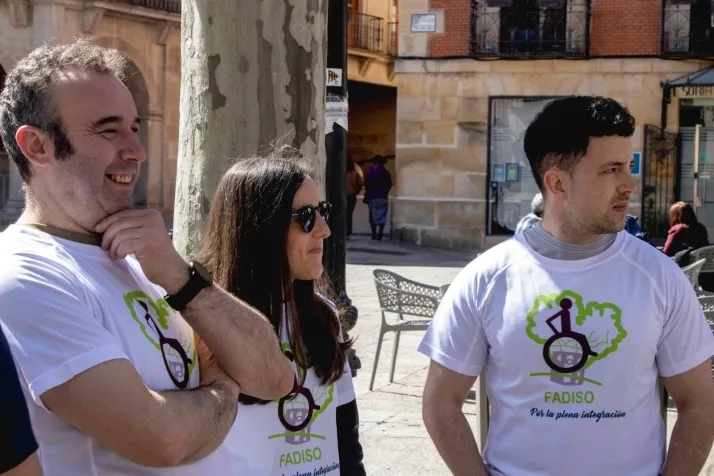 FADISO realiza su &lsquo;paseo saludable&rsquo; para concienciar de la importancia de los buenos h&aacute;bito