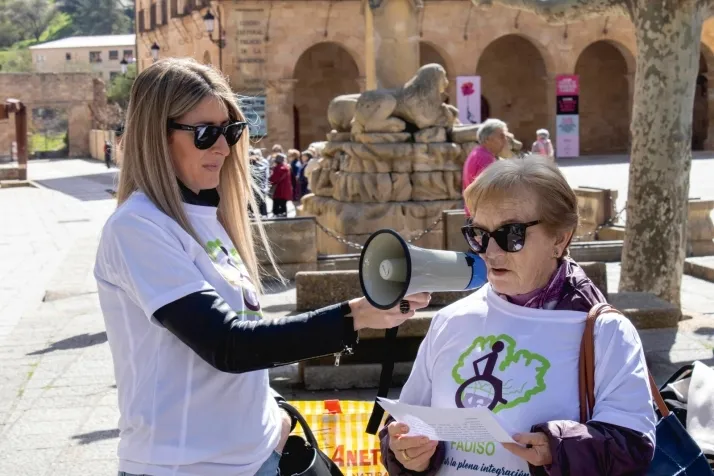 FADISO realiza su &lsquo;paseo saludable&rsquo; para concienciar de la importancia de los buenos h&aacute;bito