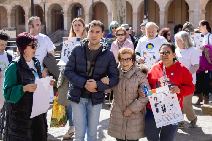 FADISO realiza su &lsquo;paseo saludable&rsquo; para concienciar de la importancia de los buenos h&aacute;bito