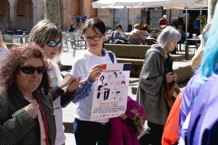 FADISO realiza su &lsquo;paseo saludable&rsquo; para concienciar de la importancia de los buenos h&aacute;bito