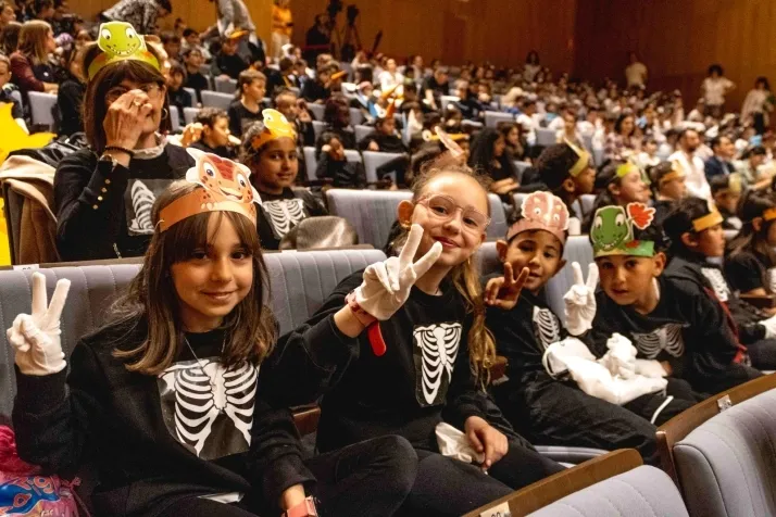 FOTOS | 500 ni&ntilde;os participan en la interpretaci&oacute;n de 'El Carnaval de los Animales' en el Conserv
