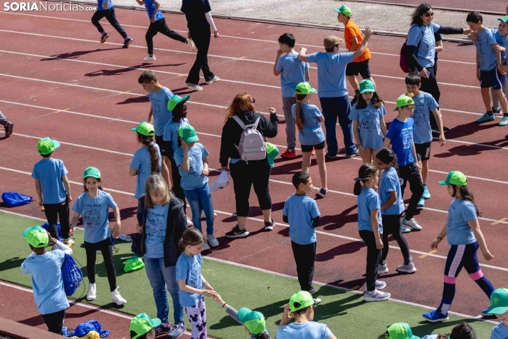 Medio millar de escolares conviven en el encuentro Intercras / Isaac Cosin Gil