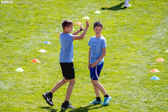 Medio millar de escolares conviven en el encuentro Intercras / Isaac Cosin Gil