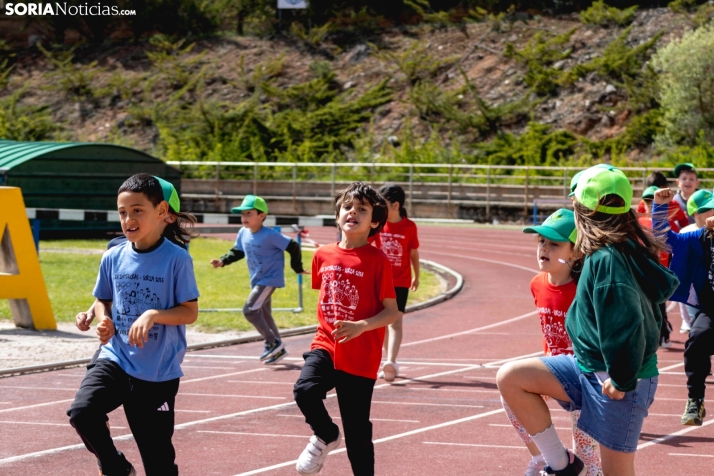 Medio millar de escolares conviven en el encuentro Intercras / Isaac Cosin Gil