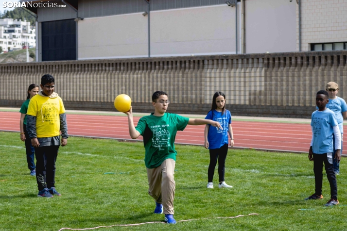 Medio millar de escolares conviven en el encuentro Intercras / Isaac Cosin Gil