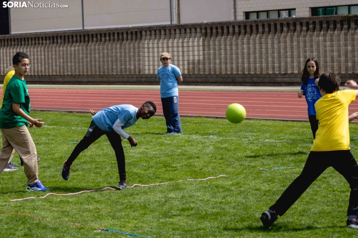 Medio millar de escolares conviven en el encuentro Intercras / Isaac Cosin Gil