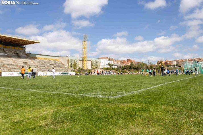Medio millar de escolares conviven en el encuentro Intercras / Isaac Cosin Gil