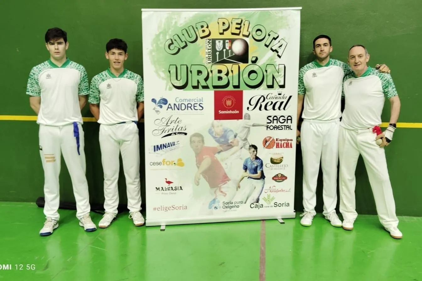 Foto 2 - Estos son los primeros resultados del I Torneo Tu Voz de Pinares de Pelota Mano