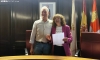 Asunción Jiménez y Ángel Hernández esta tarde en el salón municipal de plenos. /SN