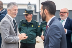 Foto 5 - Marlaska visita la reformada Comandancia de la Guardia Civil tras una inversión de 8M&euro;