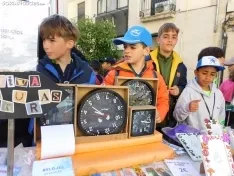 Foto 34 - FOTOS Y NOTICIA | Peque&ntilde;os grandes emprendedores: 250 alumnos se instalan en la plaza del Rosel y San Blas con sus "empresas casi reales"