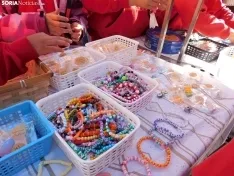 Foto 21 - FOTOS Y NOTICIA | Peque&ntilde;os grandes emprendedores: 250 alumnos se instalan en la plaza del Rosel y San Blas con sus "empresas casi reales"
