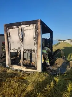 Foto 3 - Sofocado un incendio en parque solar de Frechilla de Almaz&aacute;n