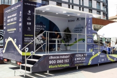 Foto 3 - Decenas de sorianos apuran en Mariano Granados las últimas horas para encontrar un empleo en la provincia