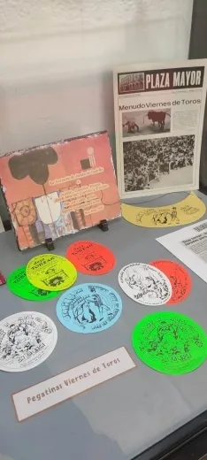 Foto 4 - El IES Machado acoge una exposici&oacute;n con 40 a&ntilde;os de historia sanjuanera