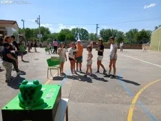 Foto 21 - Risas, juegos y solidaridad: el colegio de Almajano se vuelca contra el c&aacute;ncer infantil con juegos populares
