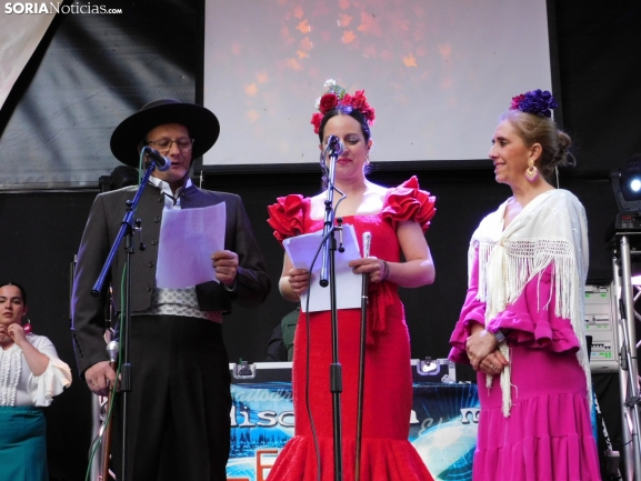 GALERÍA | ¡Que comience la Feria de Abril de El Calaverón y olé!