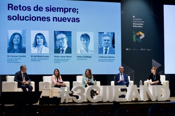 Castilla y León expone las claves del éxito de su sistema educativo en un Congreso Internacional en Andalucía