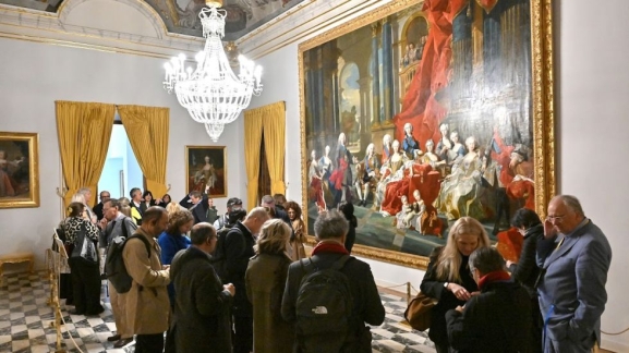 La Junta y Patrimonio Nacional promueven las visitas de los estudiantes de la Comunidad a la Galería de Las Colecciones Reales