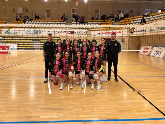 El cadete femenino del Sporting Santo Domingo comienza hoy su andadura en el Campeonato de España
