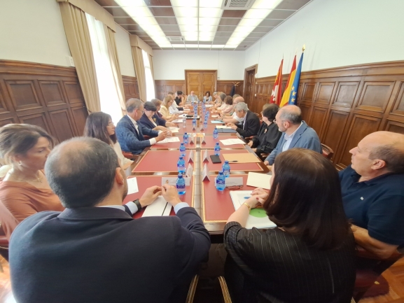 Miguel Latorre destaca la importancia de seguir impulsando una acción pública coherente y eficaz en toda la provincia