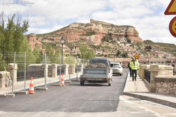 Rocío Lucas confirma que la Junta mantiene su compromiso con el puente alternativo de San Esteban