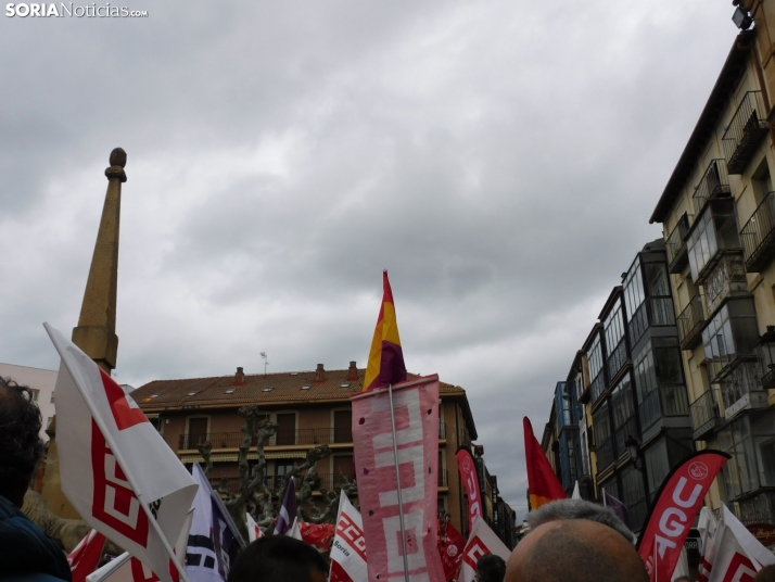 GALER&Iacute;A | M&aacute;s de 300 personas se concentran por el 1 de Mayo en Soria