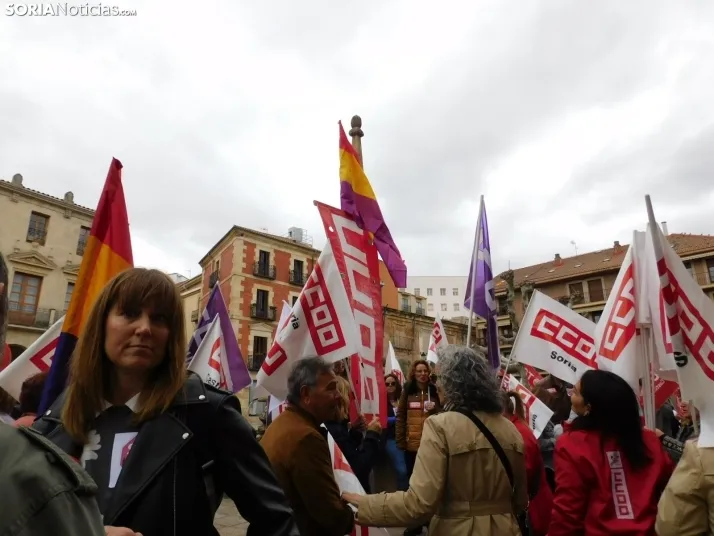 GALER&Iacute;A | M&aacute;s de 300 personas se concentran por el 1 de Mayo en Soria
