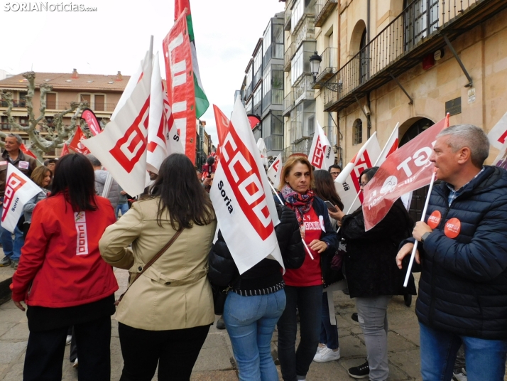 GALER&Iacute;A | M&aacute;s de 300 personas se concentran por el 1 de Mayo en Soria