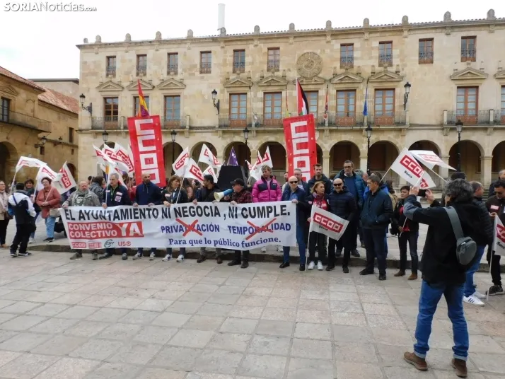 GALER&Iacute;A | M&aacute;s de 300 personas se concentran por el 1 de Mayo en Soria