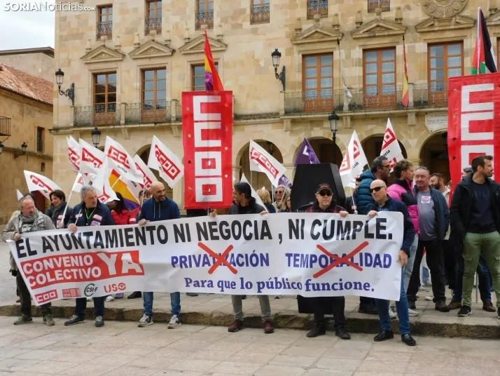 GALER&Iacute;A | M&aacute;s de 300 personas se concentran por el 1 de Mayo en Soria