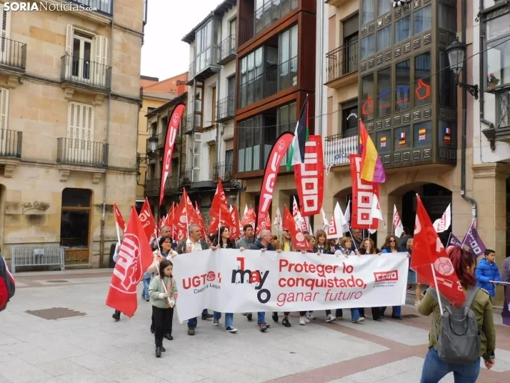 GALER&Iacute;A | M&aacute;s de 300 personas se concentran por el 1 de Mayo en Soria