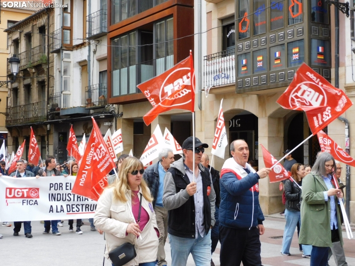 GALER&Iacute;A | M&aacute;s de 300 personas se concentran por el 1 de Mayo en Soria