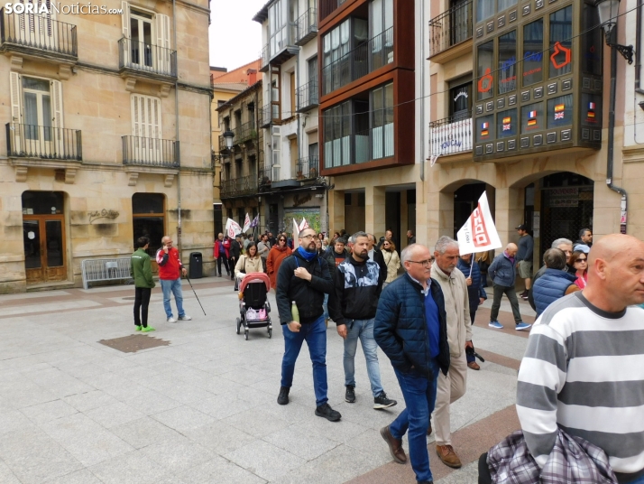 GALER&Iacute;A | M&aacute;s de 300 personas se concentran por el 1 de Mayo en Soria