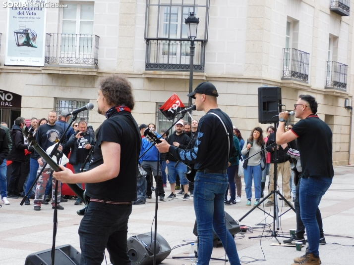 GALER&Iacute;A | M&aacute;s de 300 personas se concentran por el 1 de Mayo en Soria
